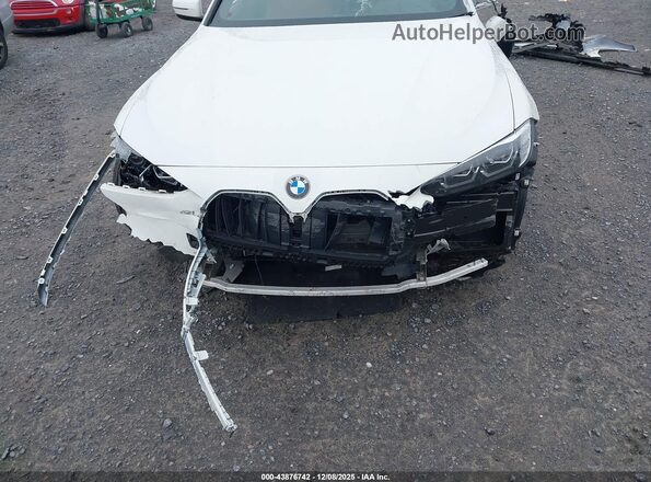 WBA63AV05NFN02925 2022 BMW 4 SERIES White Widok z przodu