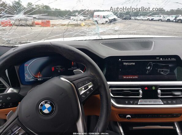 WBA63AV05NFN02925 2022 BMW 4 SERIES White Widok tylnych siedzeń
