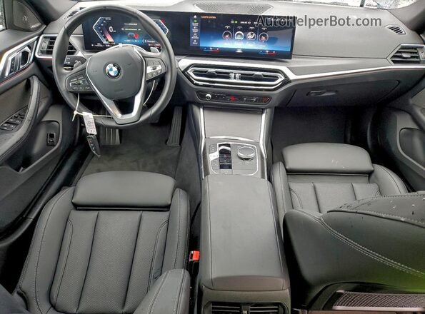 WBA63AV06RFR22960 2024 BMW 4 SERIES Черный Вид панели приборов