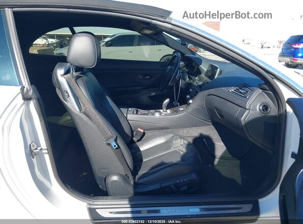 WBA6F1C31HGT83645 2017 BMW 6 SERIES White Vista interior delantera