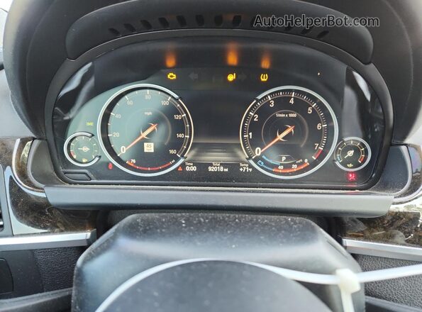 WBA6F1C5XGGT83241 2016 BMW 6 SERIES Black Widok zestawu wskaźników