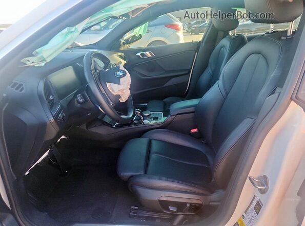 WBA73AK08L7F89710 2020 BMW 2 SERIES White Vista interior delantera