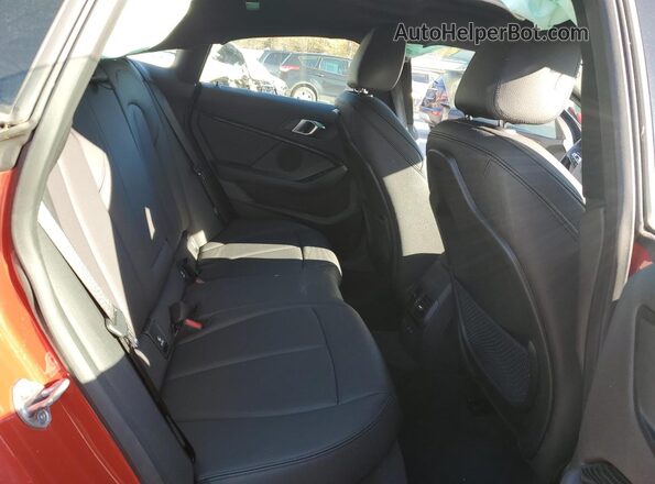 WBA73AK08N7K19079 2022 BMW 2 SERIES Red Widok tylnych siedzeń