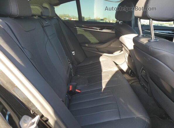 WBA73BJ07NWX71752 2022 BMW 5 SERIES Black Widok tylnych siedzeń