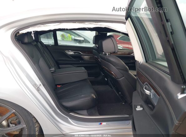 WBA7E2C38HG740560 2017 BMW 7 SERIES Silver VIN კოდის სტიკერის ხედი