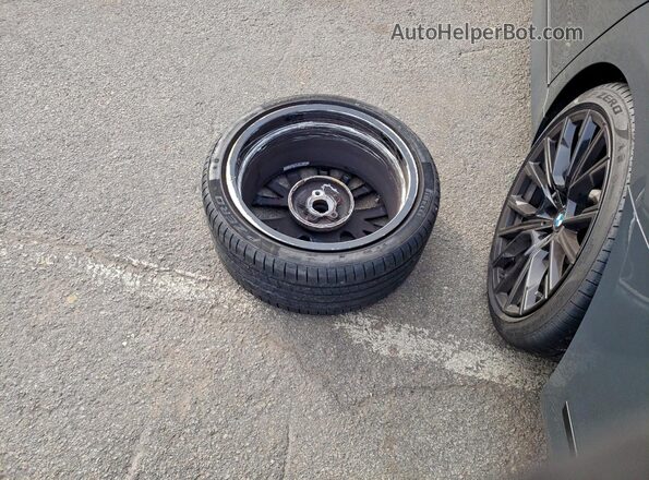 WBA7U2C03NCH46779 2022 BMW 7 SERIES Charcoal Vista del compartimento del motor