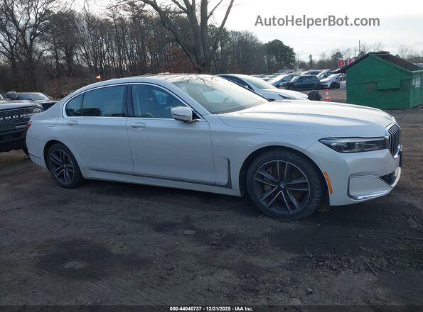 WBA7U2C09LGJ59330 2020 BMW 7 SERIES White Widok wnętrza z tyłu
