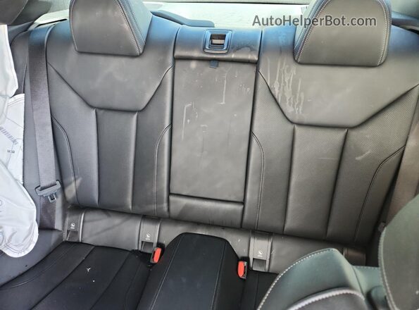 WBA83AP03NCK18085 2022 BMW M4 Black Vista de los asientos traseros