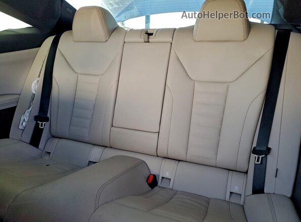 WBA83AP08NCK03503 2022 BMW M4 White Rear seats view