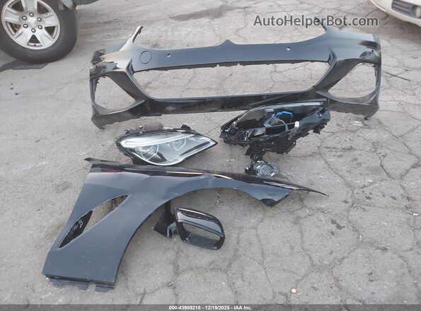 WBAAE2C08RCR06192 2024 BMW 8 SERIES Black ხელსაწყოთა პანელის ხედი