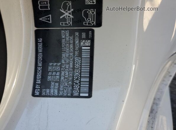 WBABC4C53KBU96320 2019 BMW M8 White ძრავის განყოფილების ხედი