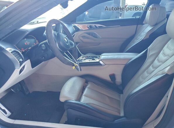 WBABC4C53KBU96821 2019 BMW M8 Gray წინა სალონის ხედი
