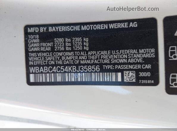 WBABC4C54KBJ35856 2019 BMW M8 White Вид підкапотного простору
