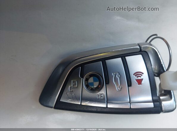 WBABC4C5XKBU96217 2019 BMW M8 Черный Вид панели приборов