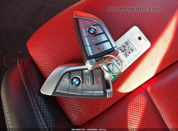 WBADZ2C0XRCR24808 2024 BMW 8 SERIES Black Вид панелі приладів