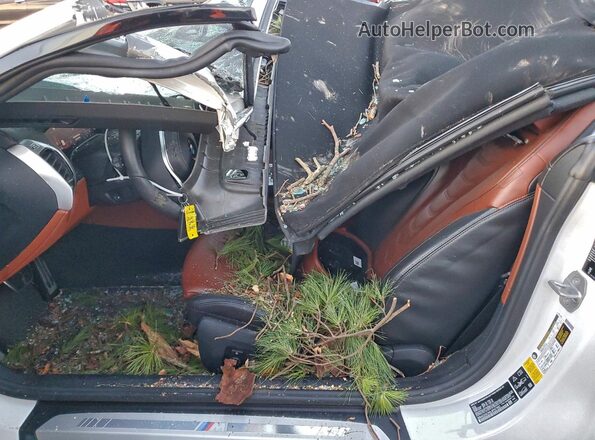 WBADZ4C06LBP67982 2020 BMW 8 SERIES White Вид салону спереду