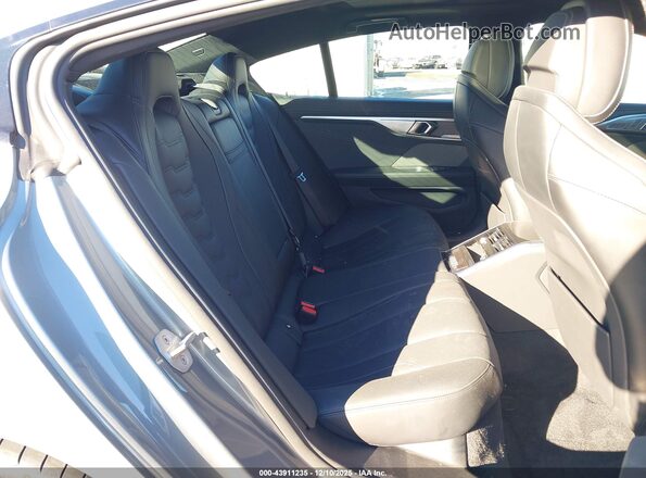 WBAGV2C04SCS38827 2025 BMW 8 SERIES Gray VIN კოდის სტიკერის ხედი
