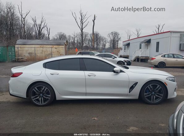WBAGV4C08LCE03097 2020 BMW 8 SERIES Белый Вид задней части салона