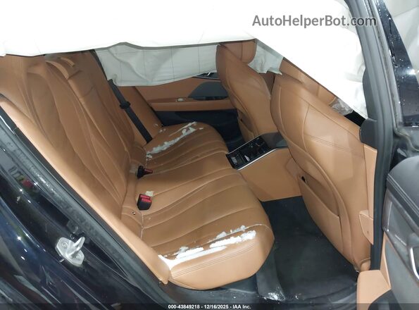WBAGV4C09MCF63717 2021 BMW 8 SERIES Синий Вид наклейки с VIN-кодом