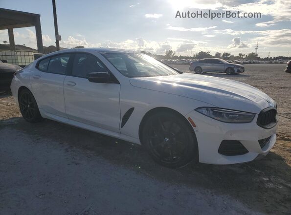 WBAGV8C00PCL59929 2023 BMW M8 White Delantero derecho