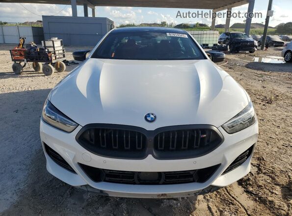 WBAGV8C00PCL59929 2023 BMW M8 White Vista frontal