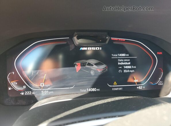 WBAGV8C00PCL59929 2023 BMW M8 White Vista del cuadro de instrumentos