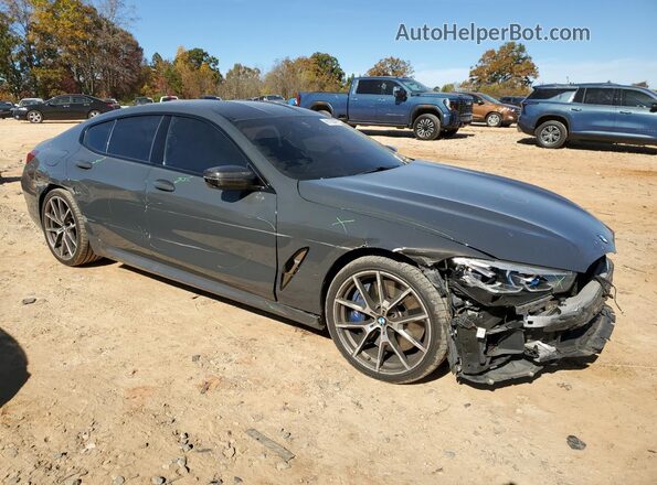 WBAGV8C04LCE23015 2020 BMW M8 Серый Передняя правая четверть