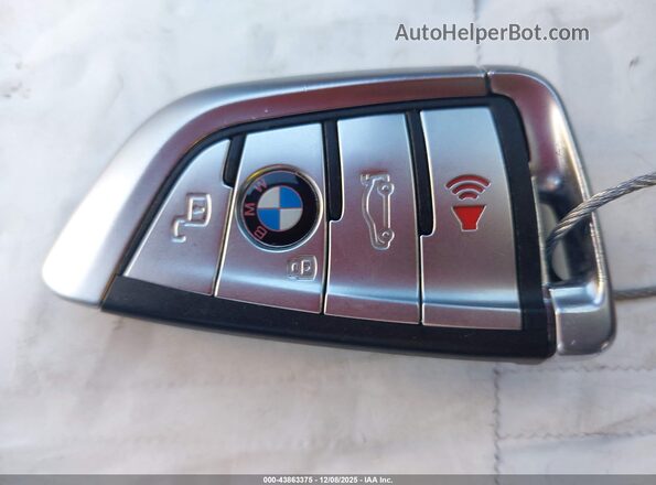 WBAGV8C07PCL70409 2023 BMW M8 Green წინა პანელის ხედი