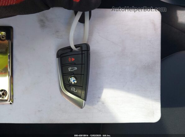 WBAHF3C01SWY44558 2025 BMW Z4 White Вид панелі приладів