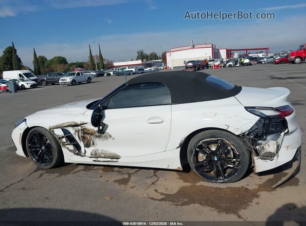 WBAHF3C01SWY44558 2025 BMW Z4 White Панорамний вид салону 360°