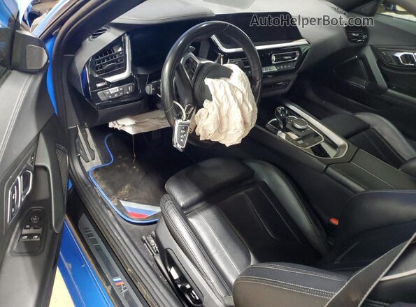 WBAHF3C04LWW68462 2020 BMW Z4 Синий Вид панели приборов