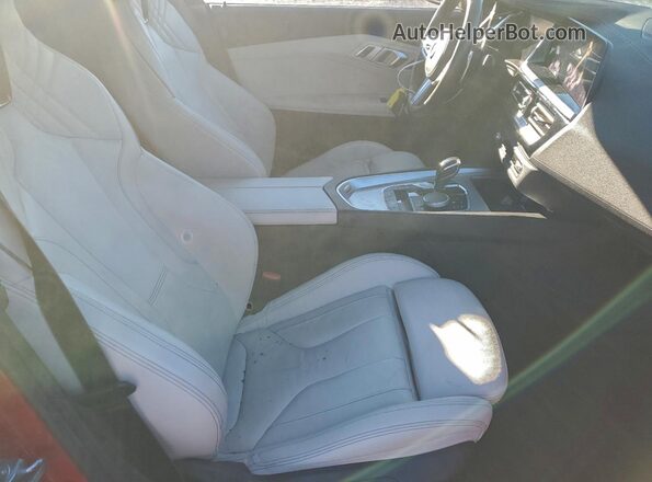 WBAHF3C53KWW25841 2019 BMW Z4 Red Vista de los asientos traseros