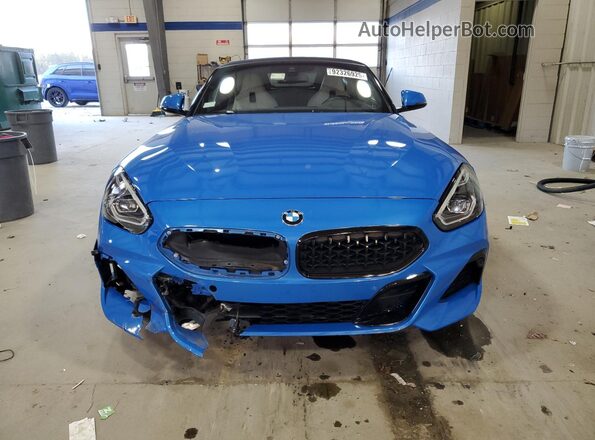WBAHF3C5XKWW43995 2019 BMW Z4 Blue Вид спереду