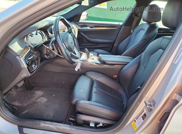 WBAJA5C53KBX46873 2019 BMW 5 SERIES Silver წინა სალონის ხედი