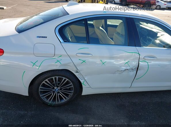 WBAJA9C58KB388709 2019 BMW 5 SERIES White Widok z przodu