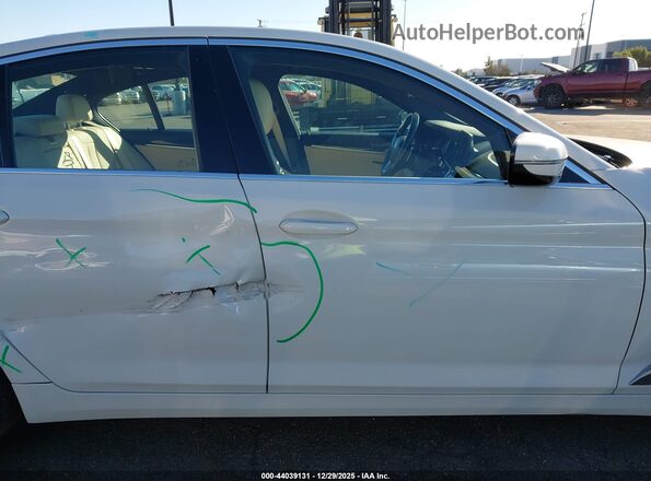 WBAJA9C58KB388709 2019 BMW 5 SERIES White Widok wnętrza z tyłu