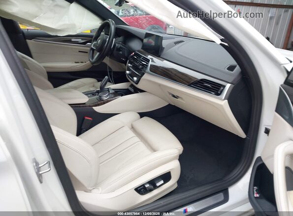 WBAJR3C05LWW67832 2020 BMW 5 SERIES White Widok wnętrza z przodu