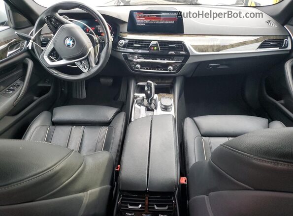 WBAJR3C08LWW80977 2020 BMW 5 SERIES Silver Dashboard view