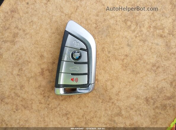 WBAJS7C06LCD00373 2020 BMW 5 SERIES Blue წინა პანელის ხედი