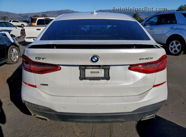 WBAJV6C55JBK07664 2018 BMW 6 SERIES White Widok z tyłu
