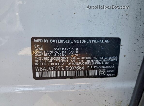 WBAJV6C55JBK07664 2018 BMW 6 SERIES White Widok naklejki z numerem VIN