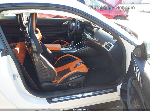 WBS23HK02TCV32129 2026 BMW M4 White Widok wnętrza z przodu