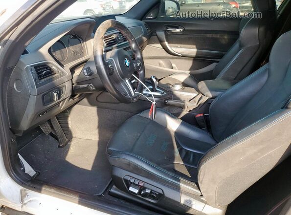 WBS2U7C00L7D83995 2020 BMW M2 White Vista interior delantera