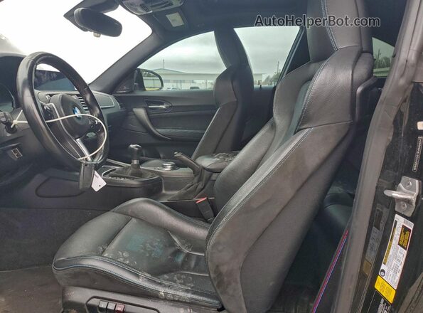 WBS2U7C51KVB09324 2019 BMW M2 Черный Вид салона спереди