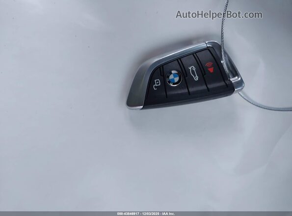 WBS33HJ05SFV25940 2025 BMW M3 Gray Dashboard view