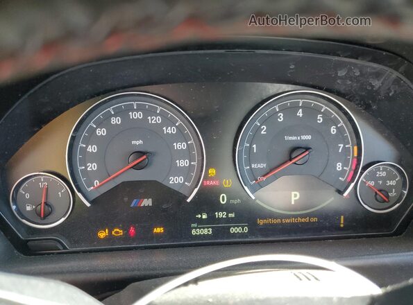 WBS4Z9C51JED22987 2018 BMW M4 White Սարքավորումների վահանակի տեսք