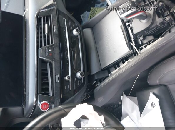 WBS83CH02MCF93537 2021 BMW M5 Gray Vista del salpicadero