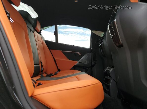 WBS83FK02TCV79515 2026 BMW M5 Черный Вид задних сидений