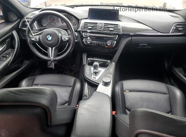 WBS8M9C56J5L01047 2018 BMW M3 White Vista del salpicadero