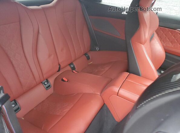 WBSDZ0C0XPCK98447 2023 BMW M8 Gray Vista de los asientos traseros